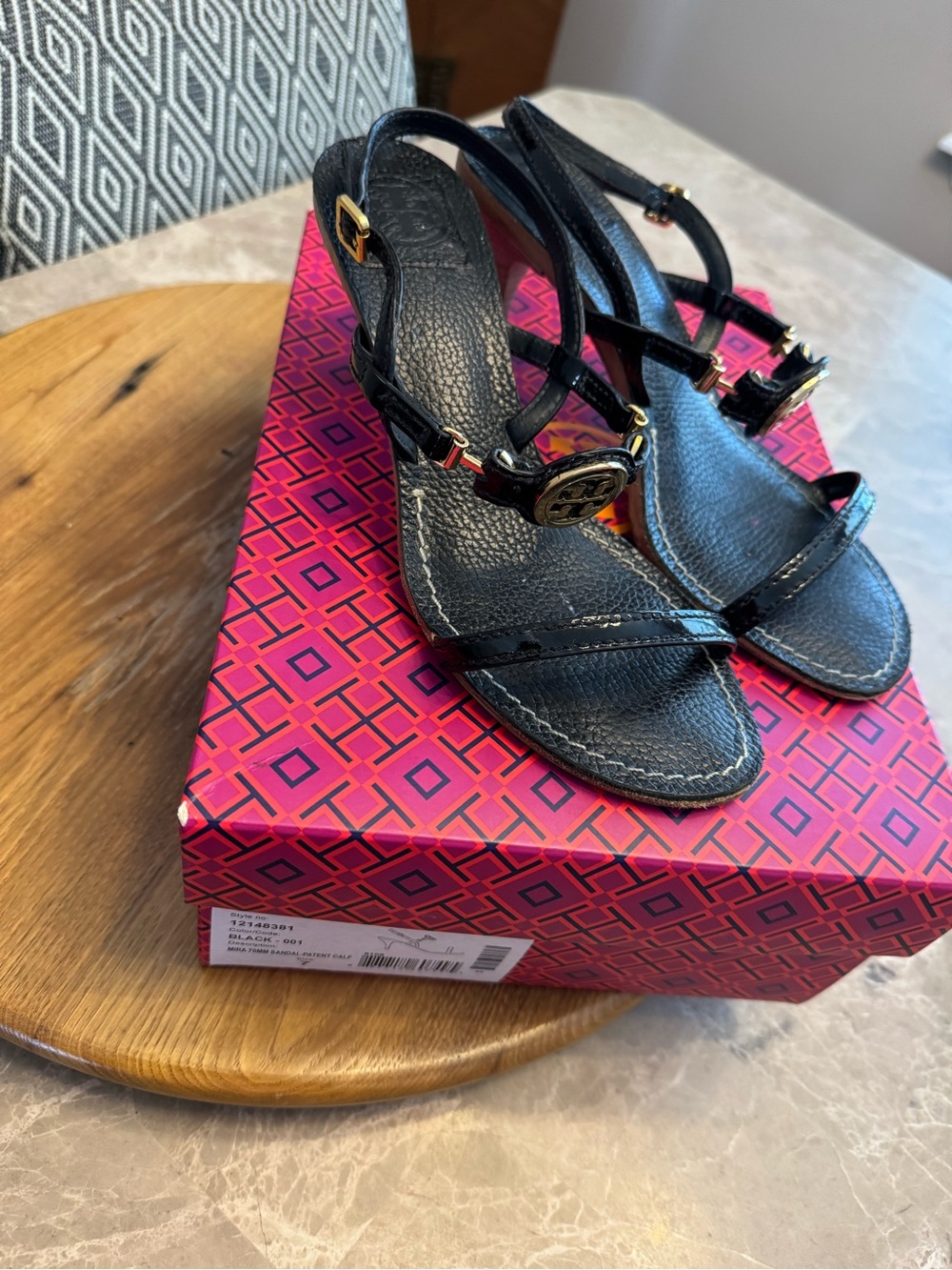 Tory Burch Open Toe Sandals - Mira
Size 7 - Picture 5 of 16